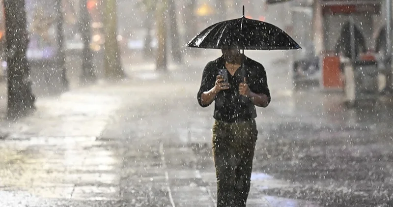 Bu şehirlerde yaşayanlar dikkat! Meteoroloji 12 Temmuz Cumartesi günü gök gürültülü sağanak yağış için uyardı!