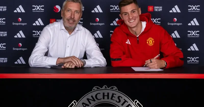 Osimhen e 75 milyon euro vermeyen Manchester United, Sesko için servet ödedi