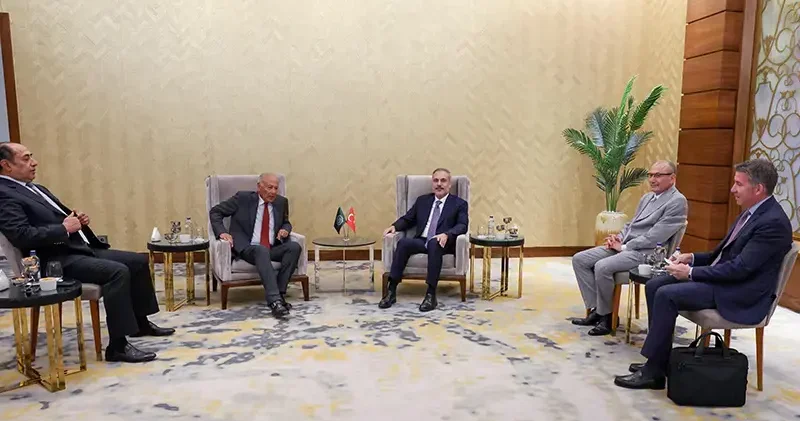 Bakan Fidan, Arap Ligi Genel Sekreteri Gheit ile bir araya geldi