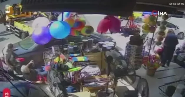 Vinç kaydı, yaşlı adam iki torunuyla otomobilin altında kaldı