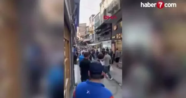 Tekme ve yumruklu meydan kavgası kamerada