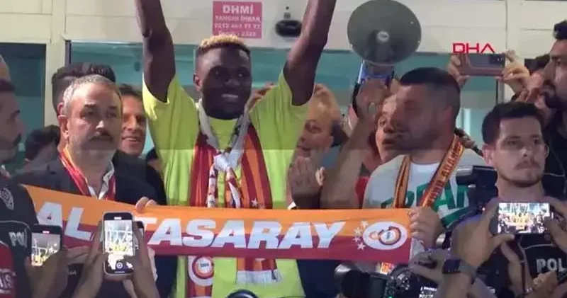 Osimhen in İstanbul a gelişinde internet rekoru kırıldı