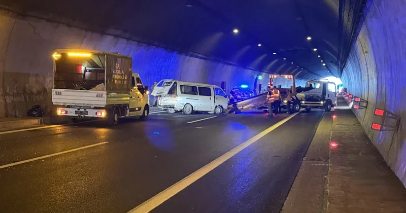 Anadolu Otoyolu nda zincirleme kaza: Trafik kilitlendi Sözcü Gazetesi