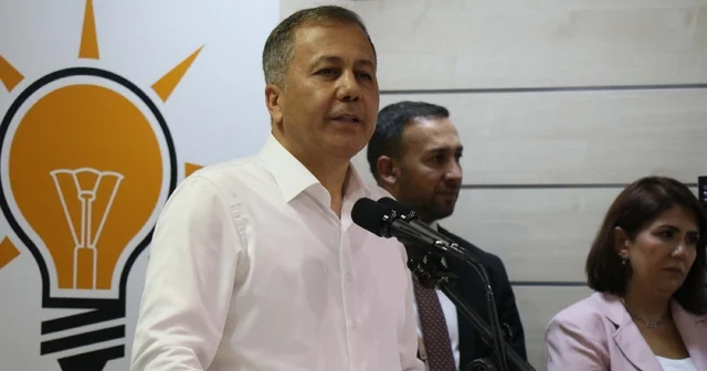 Bakan Yerlikaya: Bu komisyon, Terörsüz Türkiye hedefimiz yolunda atılmış tarihi bir adımdır Denizli Haberleri