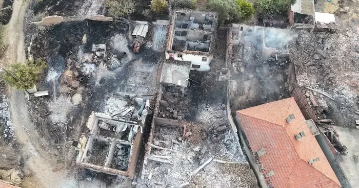 Çanakkale Saçaklı köyü alevlere teslim oldu: Korkunç manzara havadan böyle görüntülendi!