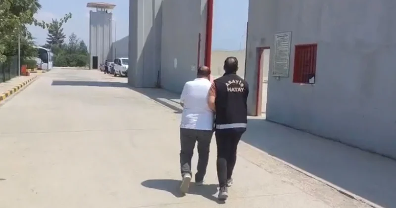 Hatay’da göçmen kaçakçılığı suçundan aranan şahıs yakalandı