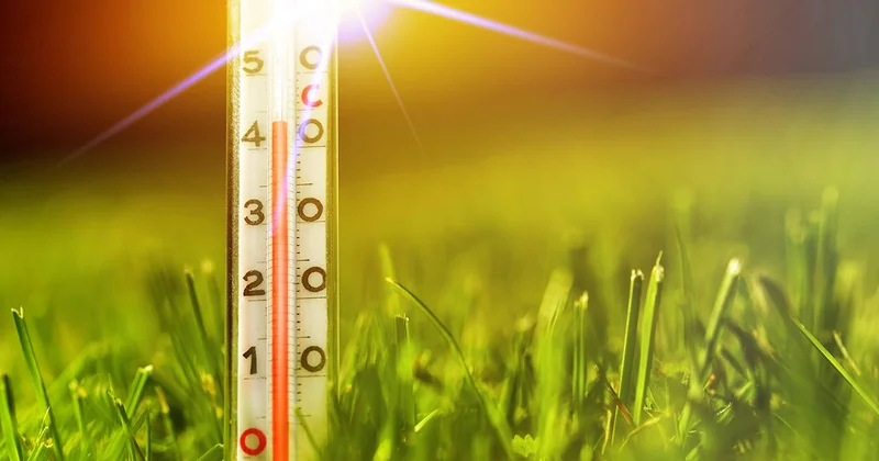 Hava sıcaklığı 22 ilde 40 derece ve üzerini gösterdi