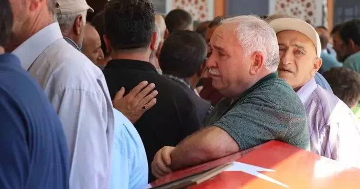 Muhtarlık binasında vefat eden muhtar toprağa verildi
