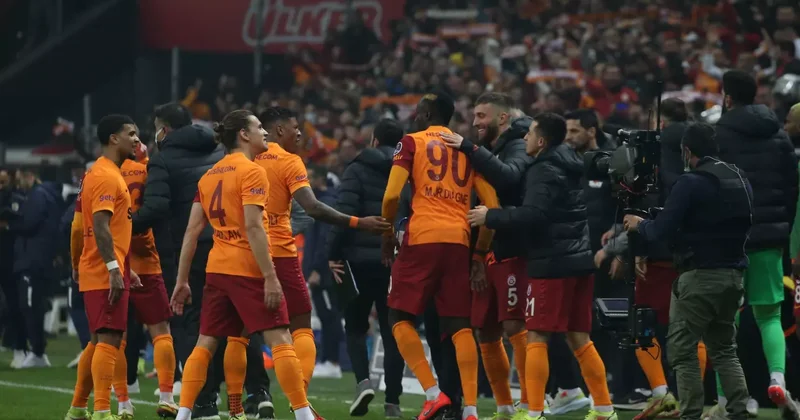 Galatasaray ın eski yıldızı Amedspor ile anlaştı: Pazartesi İstanbul da