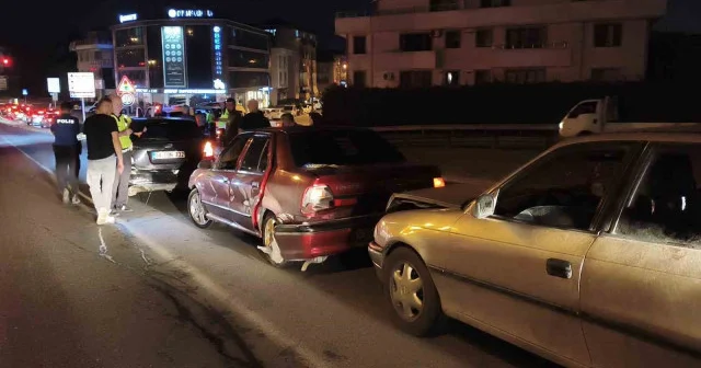Düzce’de zincirleme kaza: Üç araç çarpıştı Düzce Haberleri