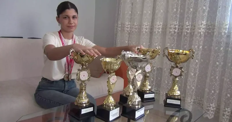 Sokaklarda antrenman yapan Ayşe nin hedefi Fenerbahçe ve olimpiyatlar