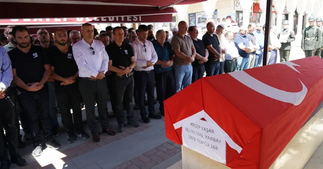 Emekli Topçu Yarbay Recep Yaşar Polatlı da son yolculuğuna uğurlandı Ankara Haberleri