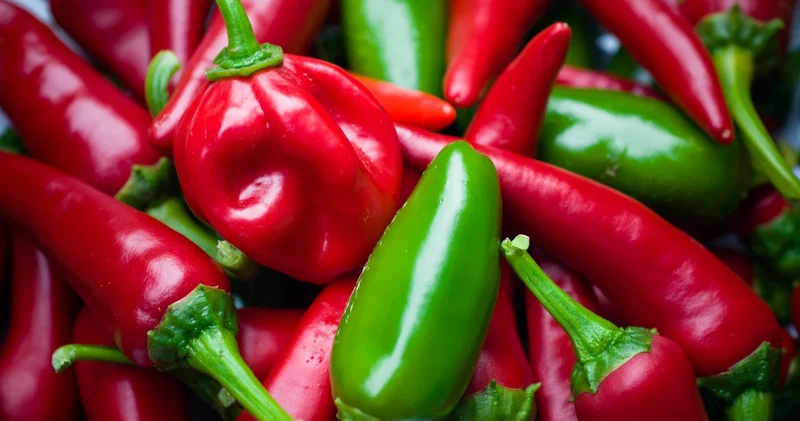 Yemek yaparken sürprizler tadınızı kaçırmasın! Biberin acı olup olmadığını satın alırken anlamak bu kadar kolaymış