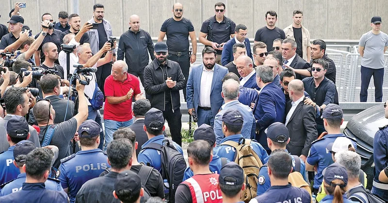 Polis ordusuyla geldi su, yumurta attılar Sözcü Gazetesi