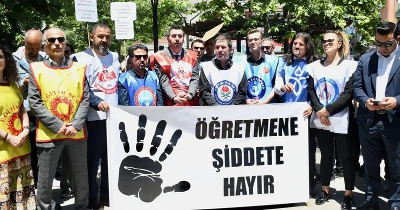 Kocaeli de eğitim sendikalarından okul idarecisine bıçak çekilmesine protesto
