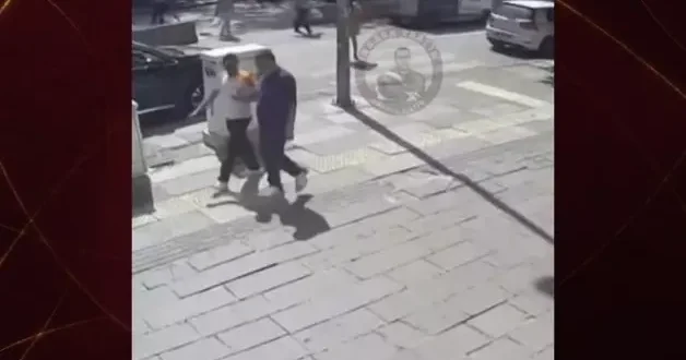 Yol verme kavgasında maganda sürücü kadına yumrukla saldırdı