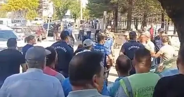 Boşanma aşamasındaki eşi ve ailesine kurşun yağdırdı: 4 yaralı Afyonkarahisar Haberleri