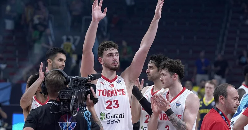 12 Dev Adam ın kritik Polonya maçı TRT 1 de