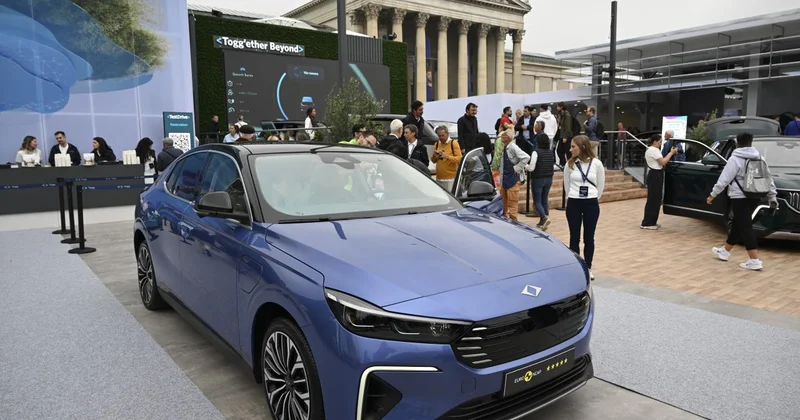 Togg, Münih in tarihi Königsplatz meydanında sahne alıyor