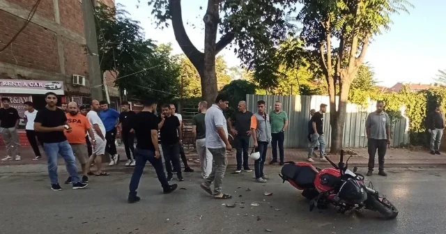 Bursa da otomobille motosiklet çarpıştı: Bir kişi ağır yaralandı Gündem Haberleri