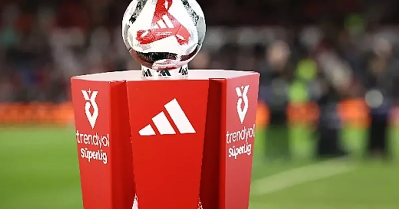 Süper Lig ekibine şok! Sportif direktör istifa etti