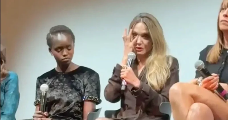 Annesini hatırlayan Angelina Jolie gözyaşlarına boğuldu
