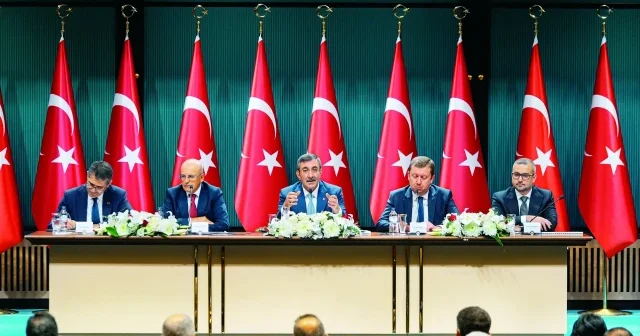 Ekonominin 3 yıllık yol haritası çizildi: Milli gelirde sınıf atlayacağız Ekonomi Haberleri