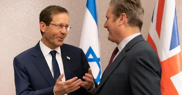 İngiliz parlamenterlerden Başbakan Starmer a İsrail tepkisi: Herzog un yeri Lahey de sanık sandalyesidir Dünya Haberleri