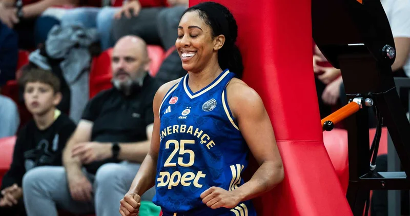 Fenerbahçe Opet Euroleague nin tozunu attırdı
