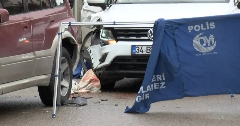 İstanbul da 16 yaşındaki şoför can aldı: Küçük Ömer 2 aracın arasına sıkıştı!