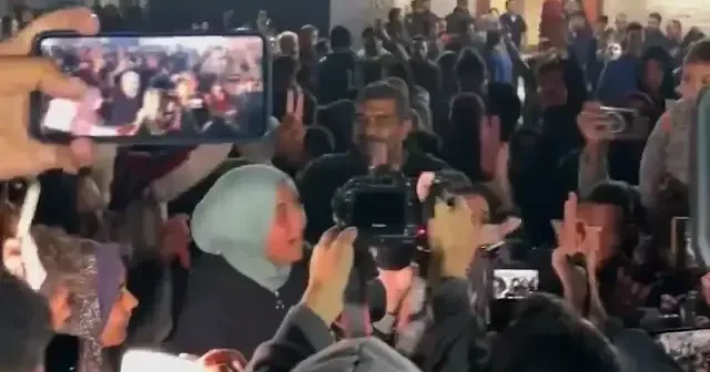 Gazze’de ateşkes anlaşması sonrası yüzler gülüyor VİDEO İZLE