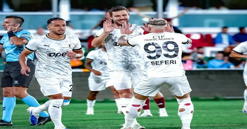 13 yıl aralıksız oynayıp efsane oldu! Attığı gollerle takımını liderliğe taşıdı