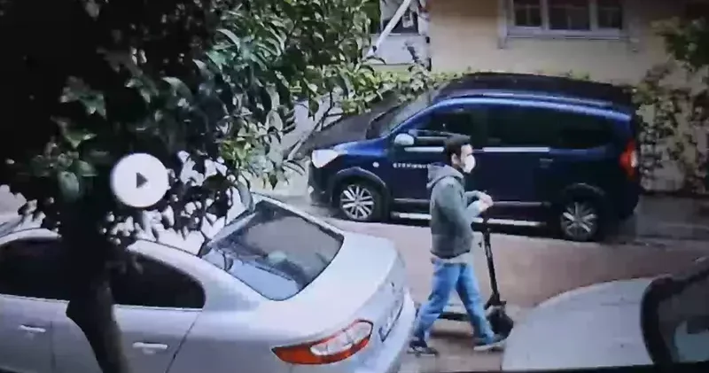 Avcılar da 3 yıl önce zıpkın ve satırla yaraladığı kişiyi silahla öldürdü; katil kardeşi çıktı