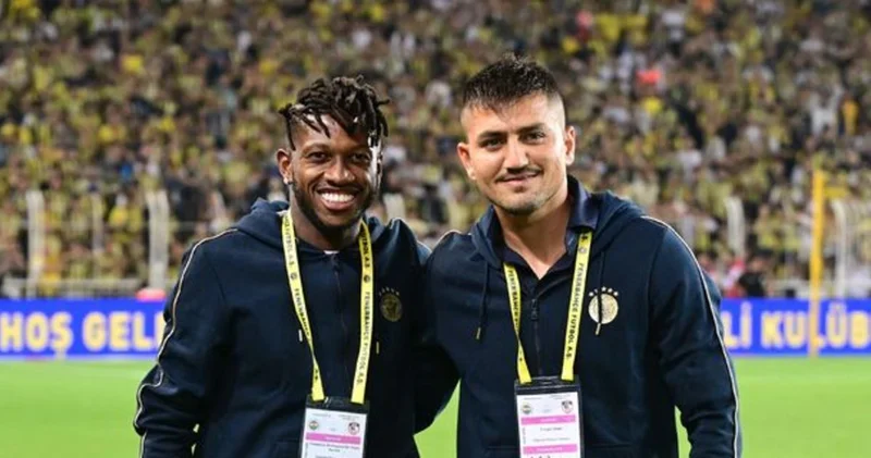 Fred ve Cengiz Ünder, sarı lacivertli taraftarları selamladı Fenerbahçe Haberleri