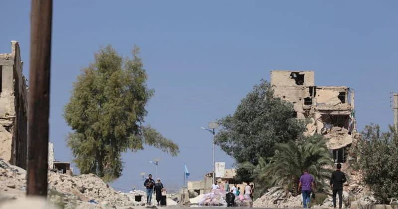 PKK/YPG Halep te iki mahalleye havan topu yerleştirdi Dış Haberler