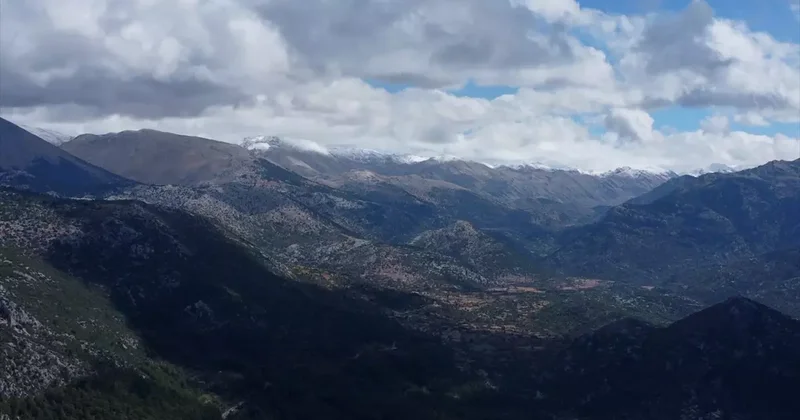 Akseki de Mevsimin İlk Karı Düştü