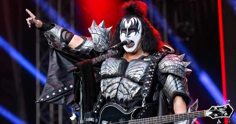 Rock müziğin efsane trafik kazası geçirdi