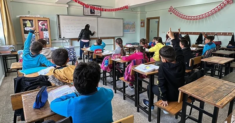 2 formül, 5 formül derken zorunlu eğitim süresi tartışması alev alev: Bakan Tekin’den dikkat çeken sözler! Sözcü Gazetesi