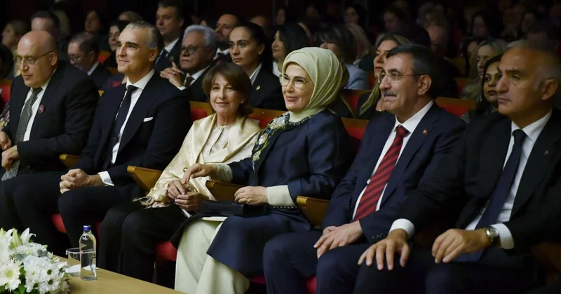 Emine Erdoğan, Gazze ye destek için düzenlenen flamenko gösterisine katıldı