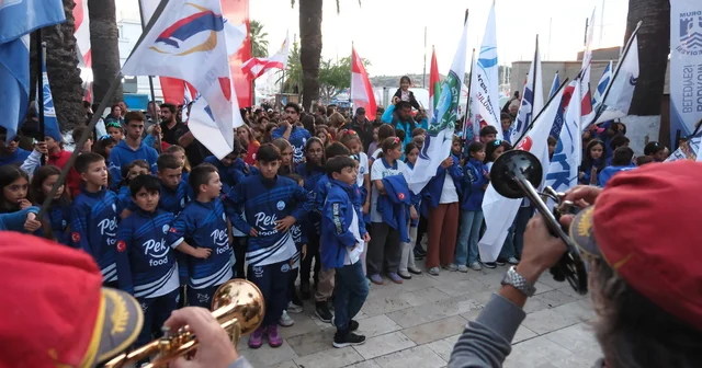 Bodrum da 13 üncü BIOR yarışları renkli kortej ile başladı Muğla Haberleri