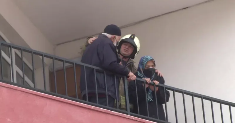 Ümraniye de korkutan yangın: Mahsur kalan yaşlı çift kurtarıldı