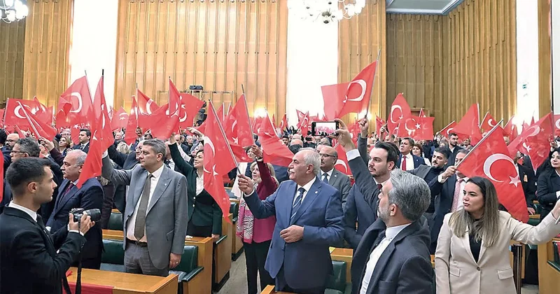 İYİ Parti, CHP’den komisyonu terk etmesini istedi Sözcü Gazetesi