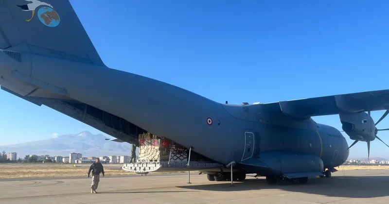 Türkiye den Gazze ye 100 bin tonun üzerinde insani yardım malzemesi ulaştırıldı