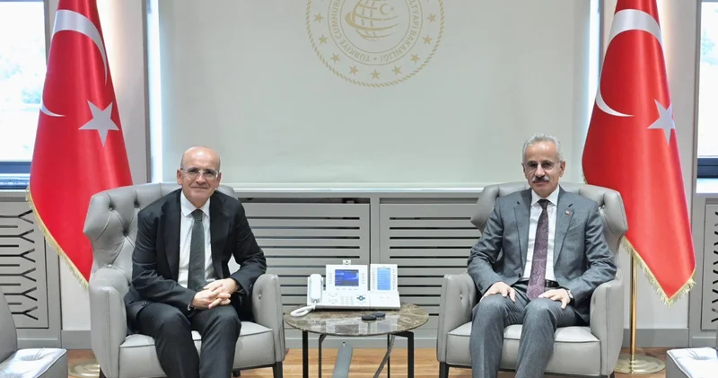Ulaştırma Bakanı Uraloğlu, Hazine ve Maliye Bakanı Şimşek ile buluştu