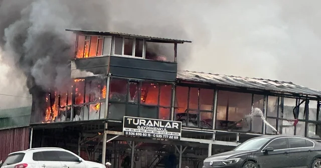 2 katlı konteyner alev alev yandı Kocaeli Haberleri
