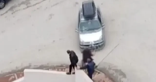 Bilecik’te mahkeme çıkışı dehşet: Husumetli aileleri ezmeye çalıştı VİDEO İZLE
