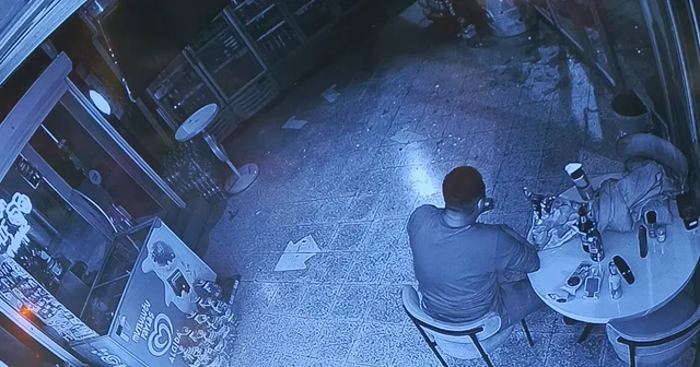 Camı kırıp girdiği markette yedi, içti ve gitti Burdur Haberleri