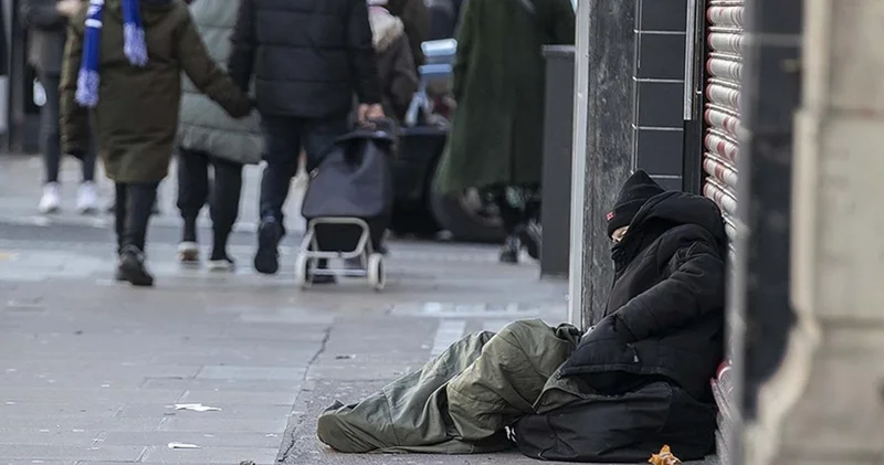 Birleşik Krallık ta rekor evsiz ölümü! 1 yılda bin 611 kişi hayatını kaybetti