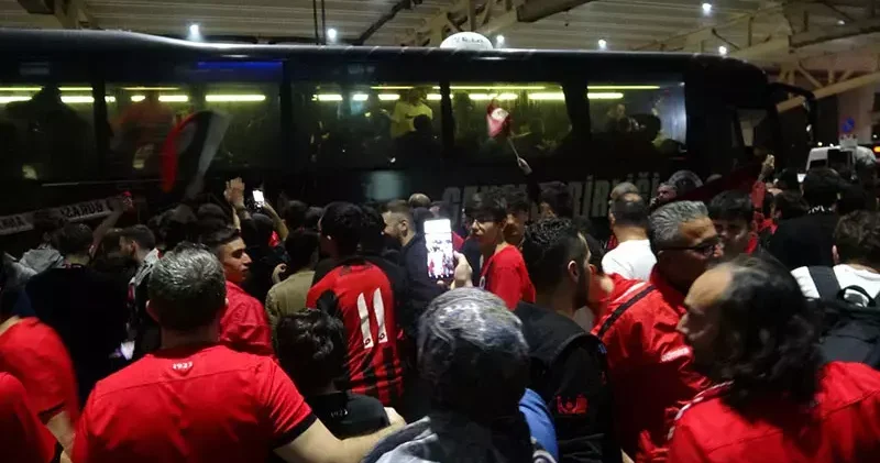 Gençlerbirliği’ne Esenboğa Havalimanı’nda coşkulu karşılama