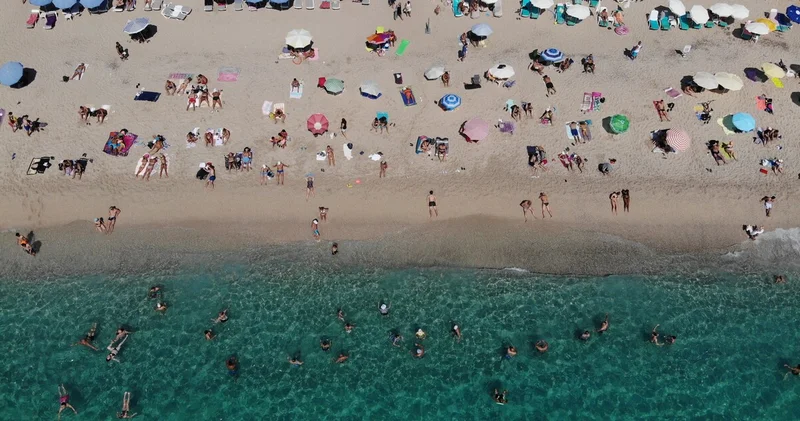 İsteyene kumsal, isteyene sığ sular... İşte Antalya da denize girilebilecek en güzel plajlar!